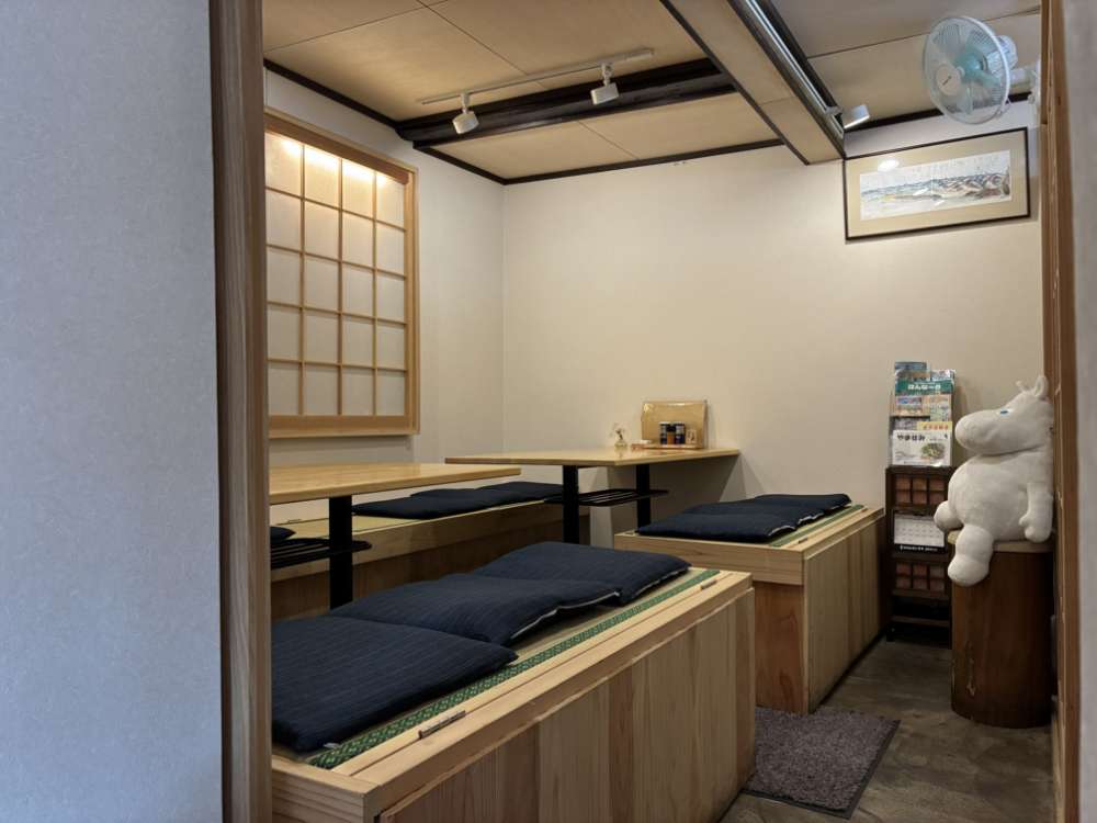 そば処 長寿庵 店舗内